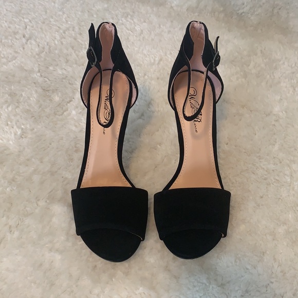 Black Ankle Strap Sandals - Picture 2 of 6